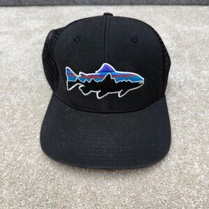 Patagonia black hat cap fish mountains snapback Men's one size adjustable